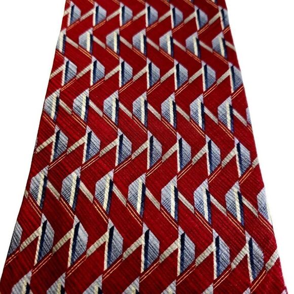 Stafford Red Print Abstract Geometric Short Wide Silk Tie - Picture 2 of 6